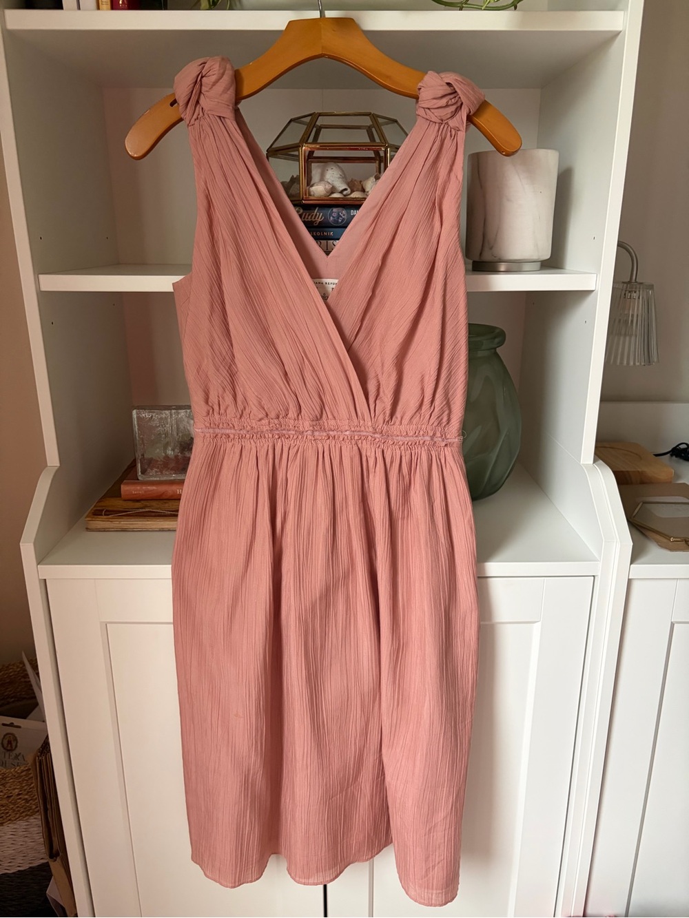 Banana Republic Mauve Knot-Shoulder V-Neck Midi Dress